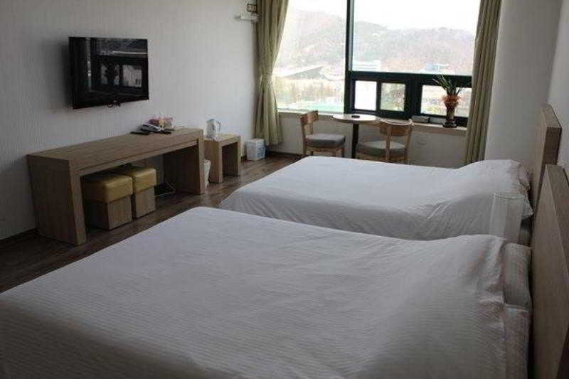 Elena Business Hotel Йосу Экстерьер фото