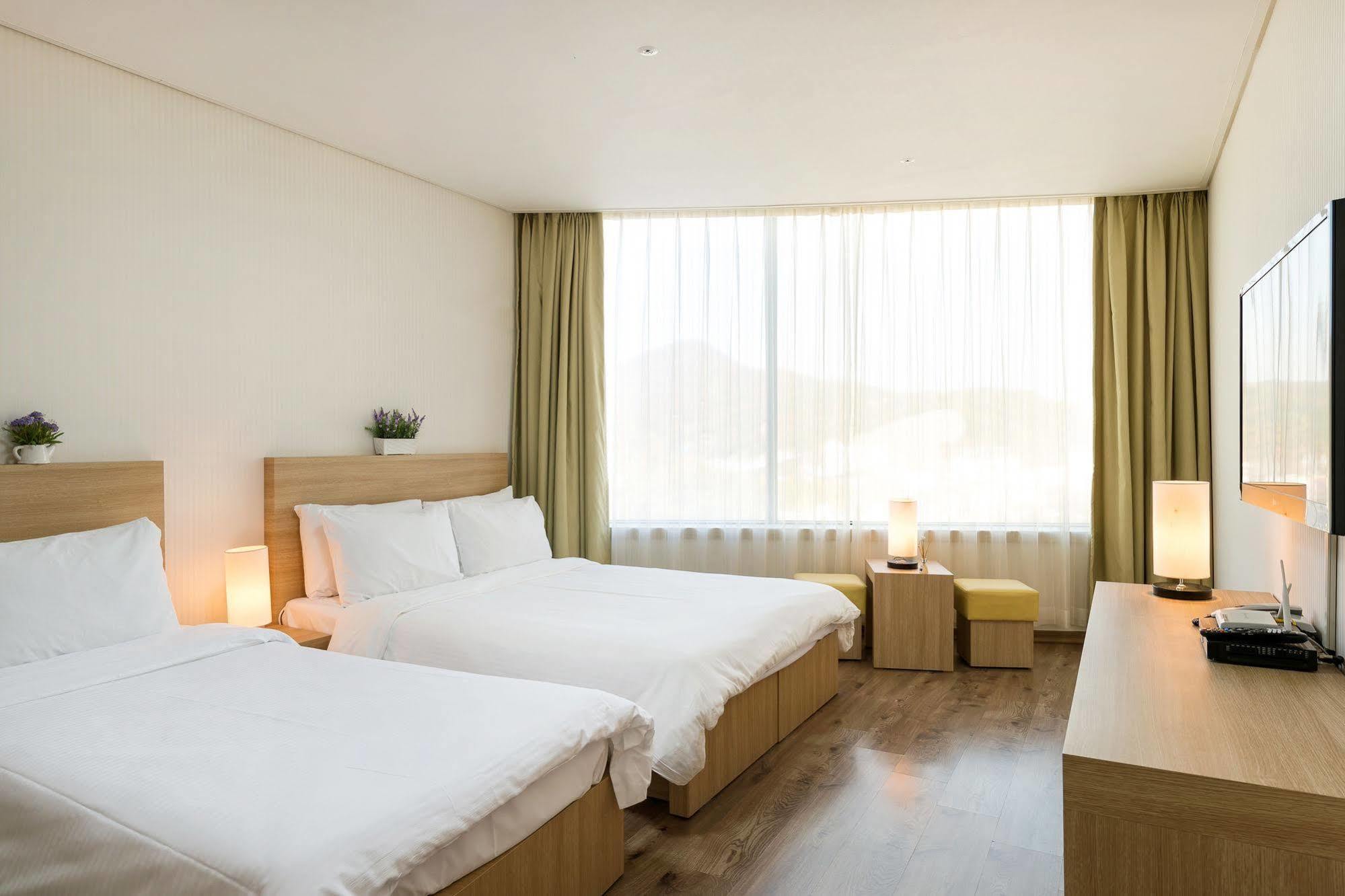 Elena Business Hotel Йосу Экстерьер фото